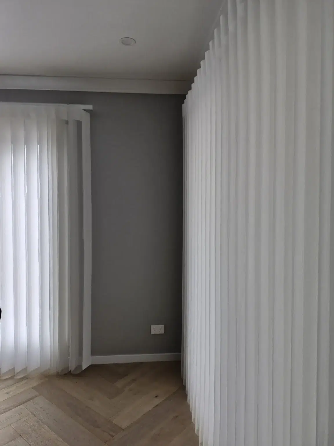 eltham-residence-shutters