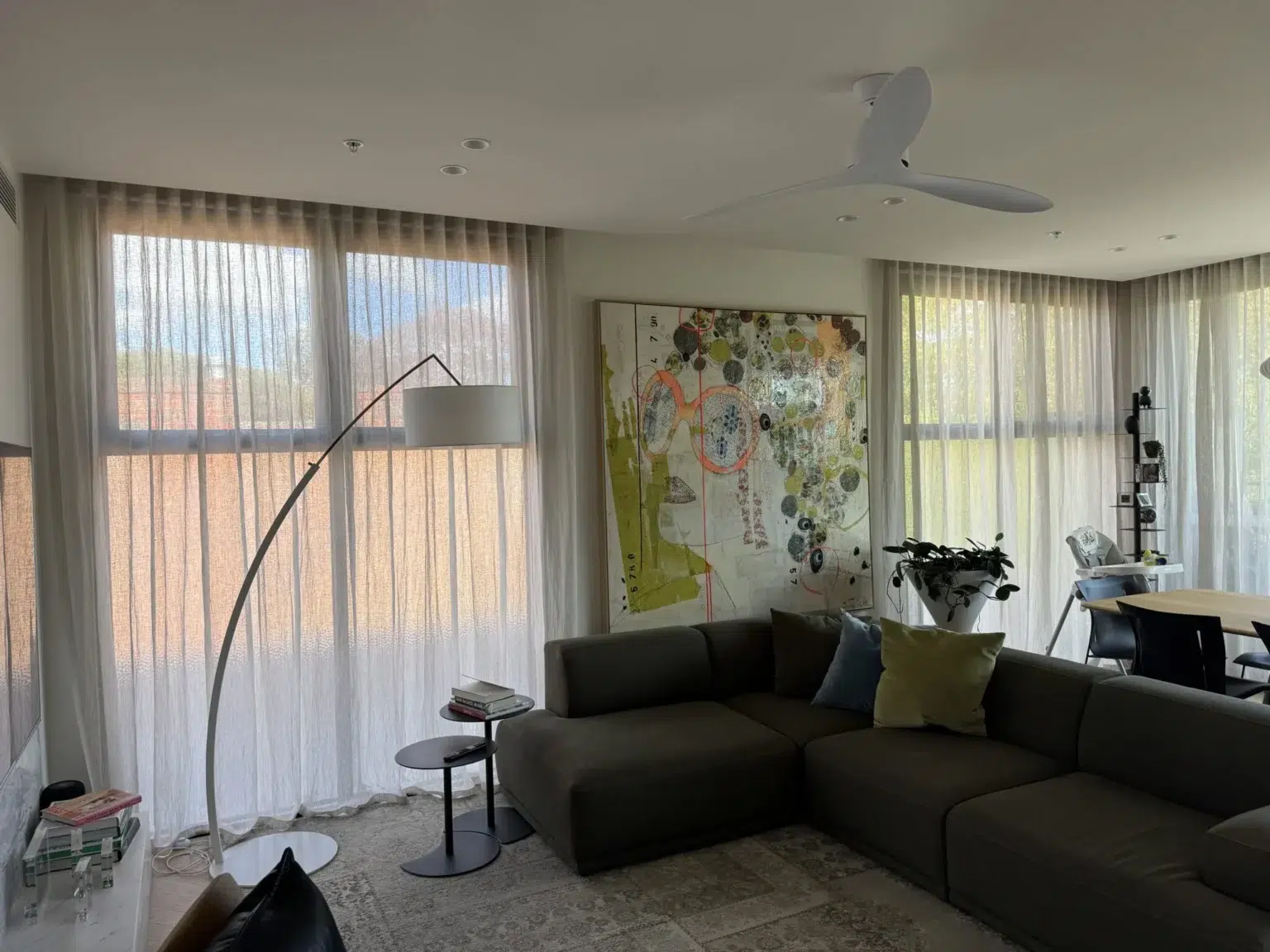 kew-apartment-blinds