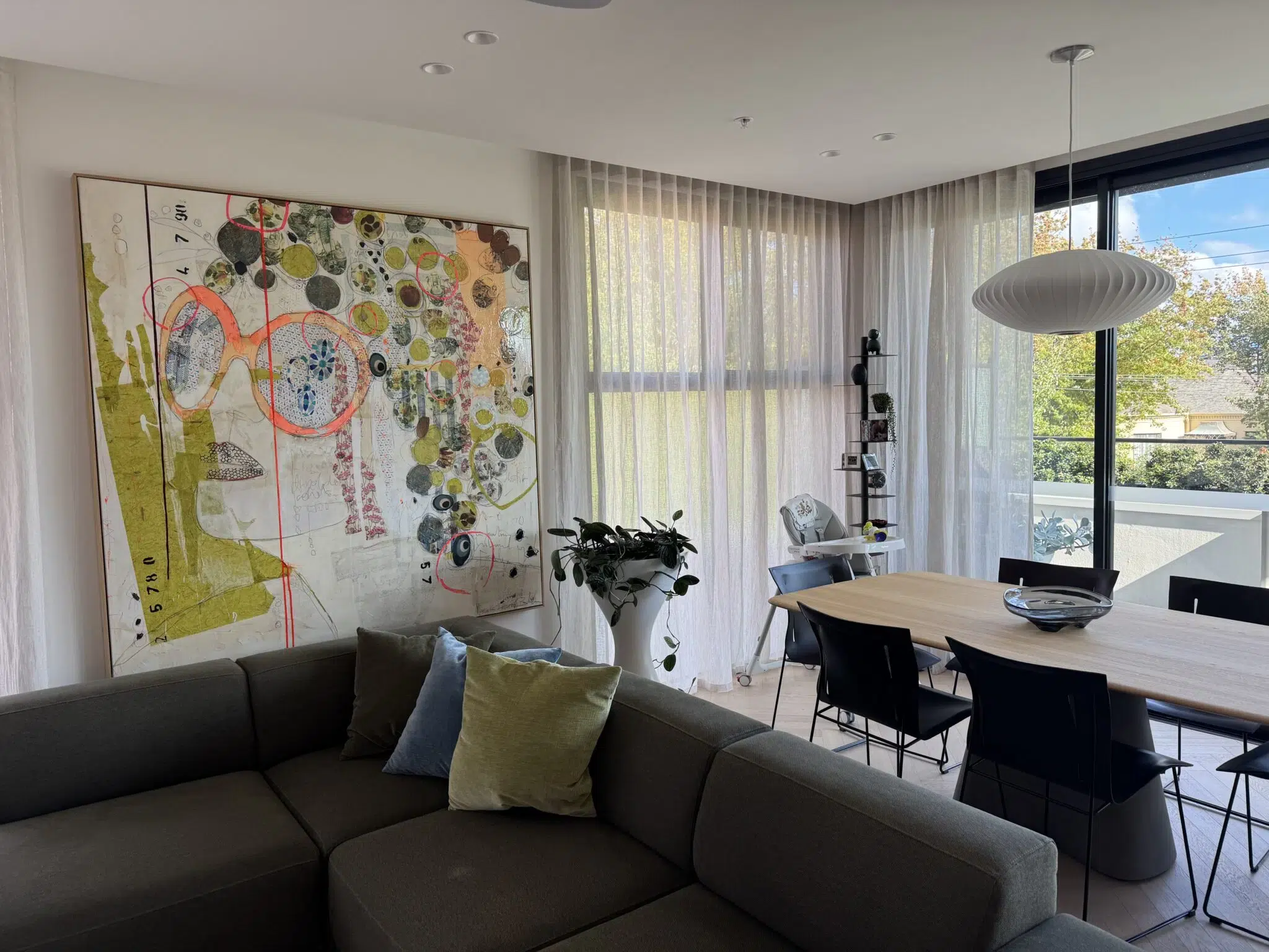 kew-apartment-curtains